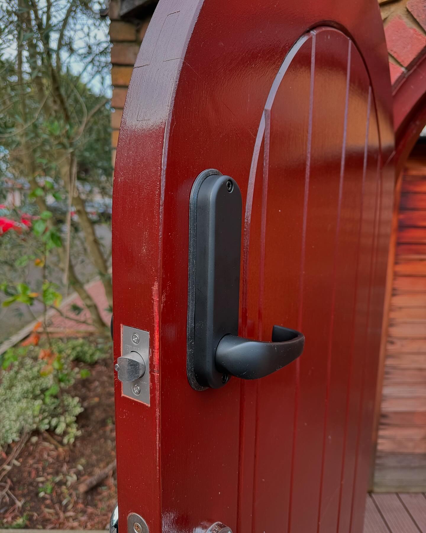 Side garden entrance in Northolt UB5 before heavy-duty keypad lock installation